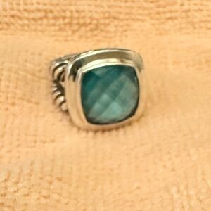 Chic Silver Ring with Teal Gem